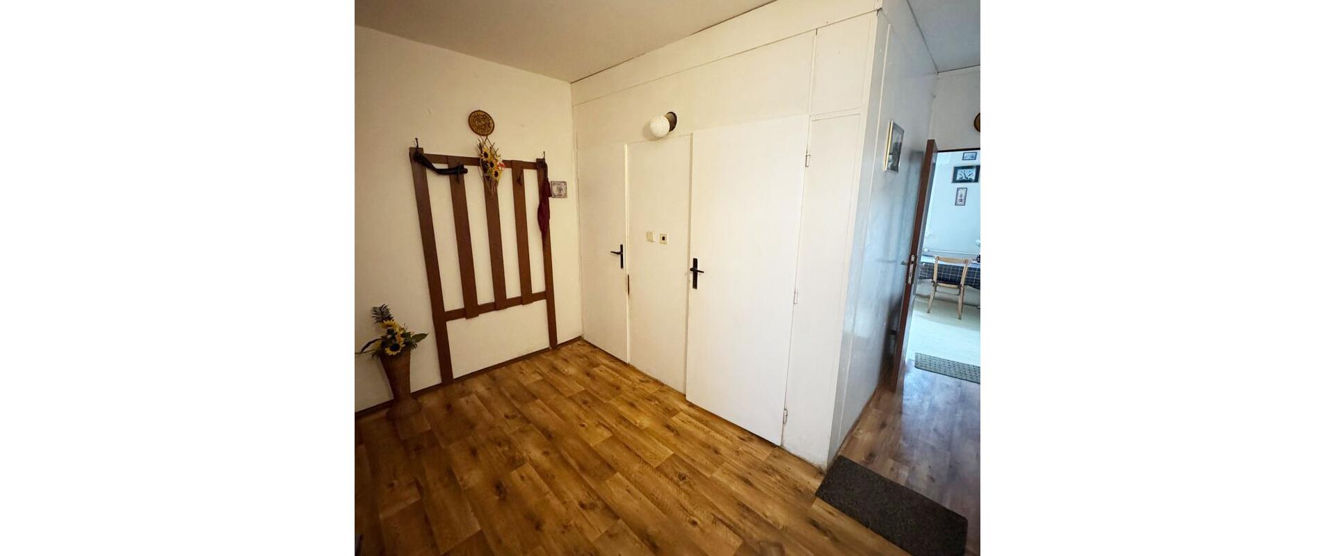 PREDAJ: 2-izbový byt na ulici Konečná – Ideálny na rekonštrukciu