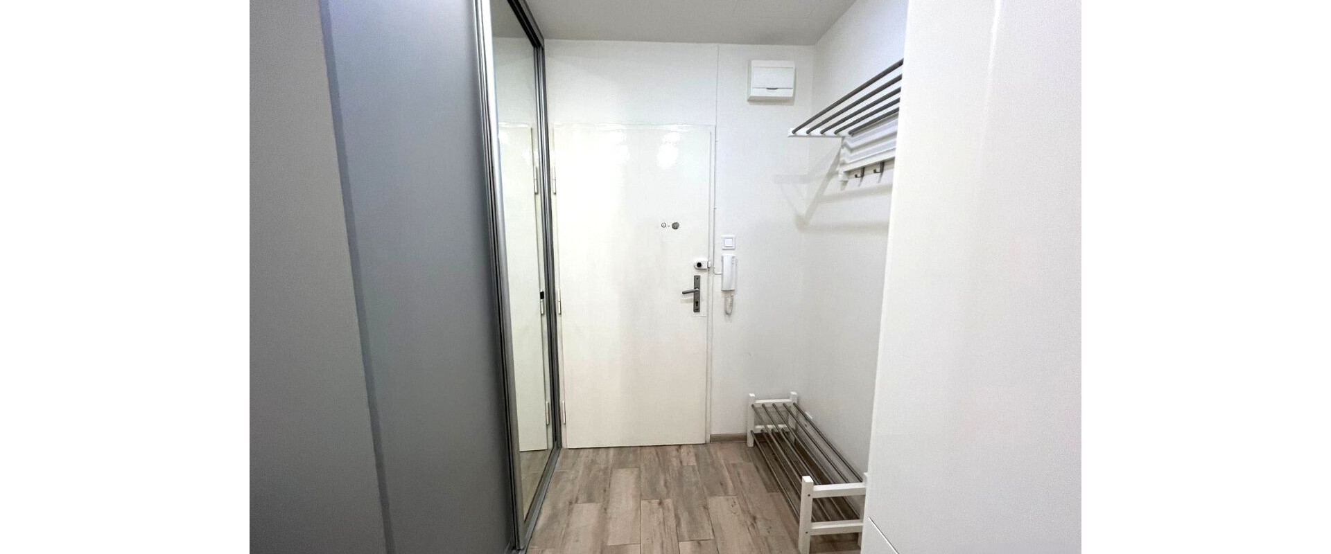 PREDAJ 1-izbový byt s balkónom v zelenej lokalite