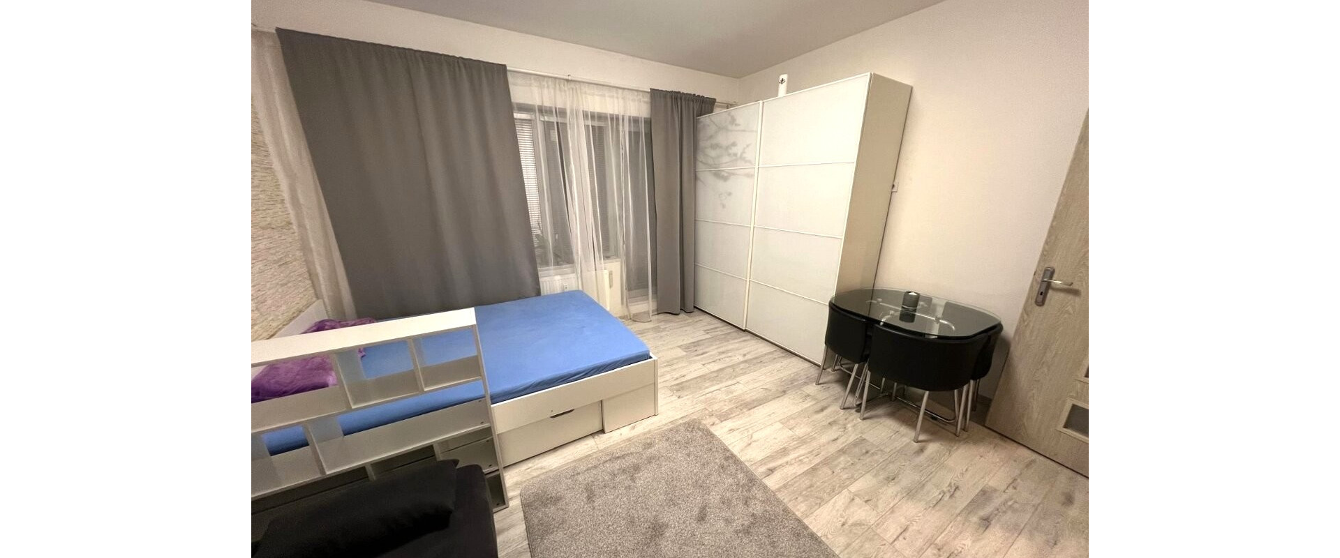 PREDAJ 1-izbový byt s balkónom v zelenej lokalite