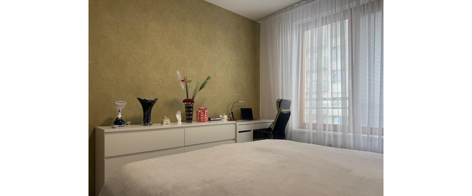Na predaj kompletne zariadený 3 - izbový byt  - 71,5 m2