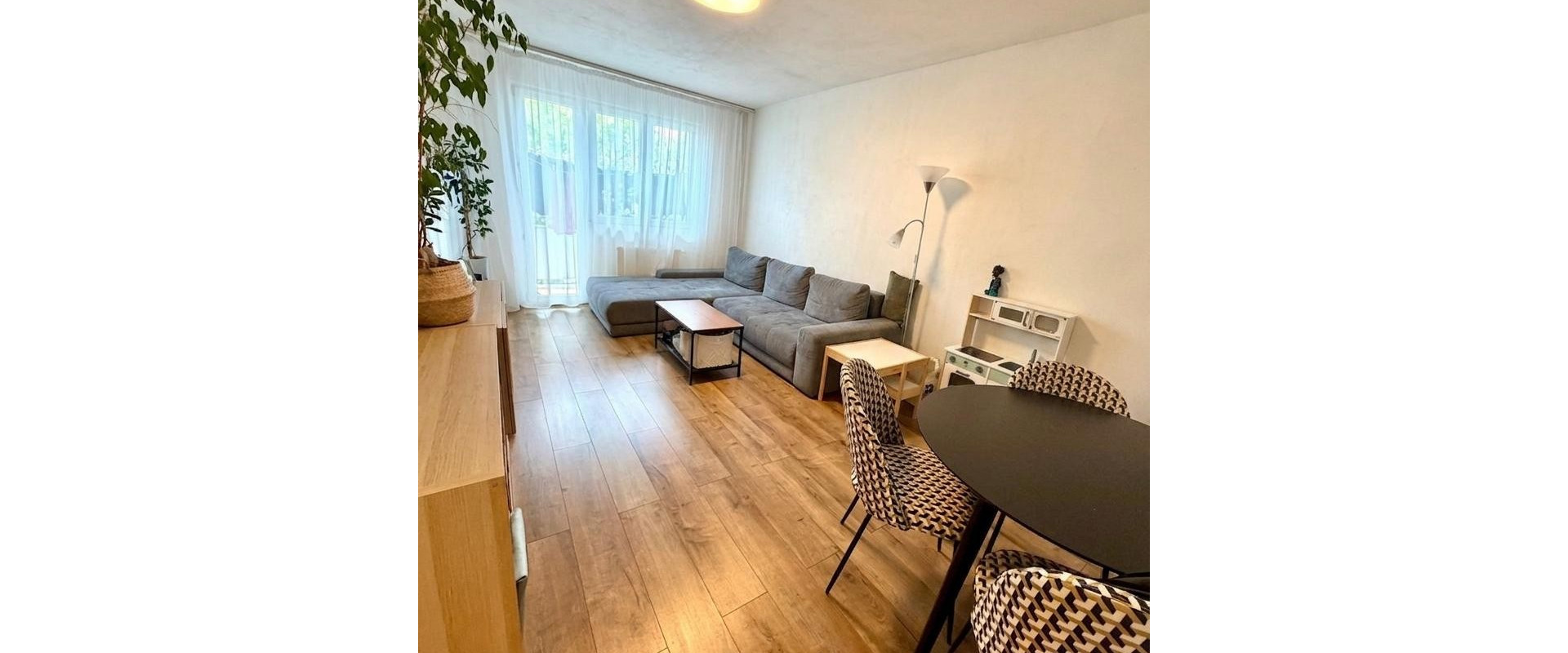 🏡 ŠTÝLOVÝ 2-IZBOVÝ BYT S BALKÓNOM, BANSKÁ BYSTRICA