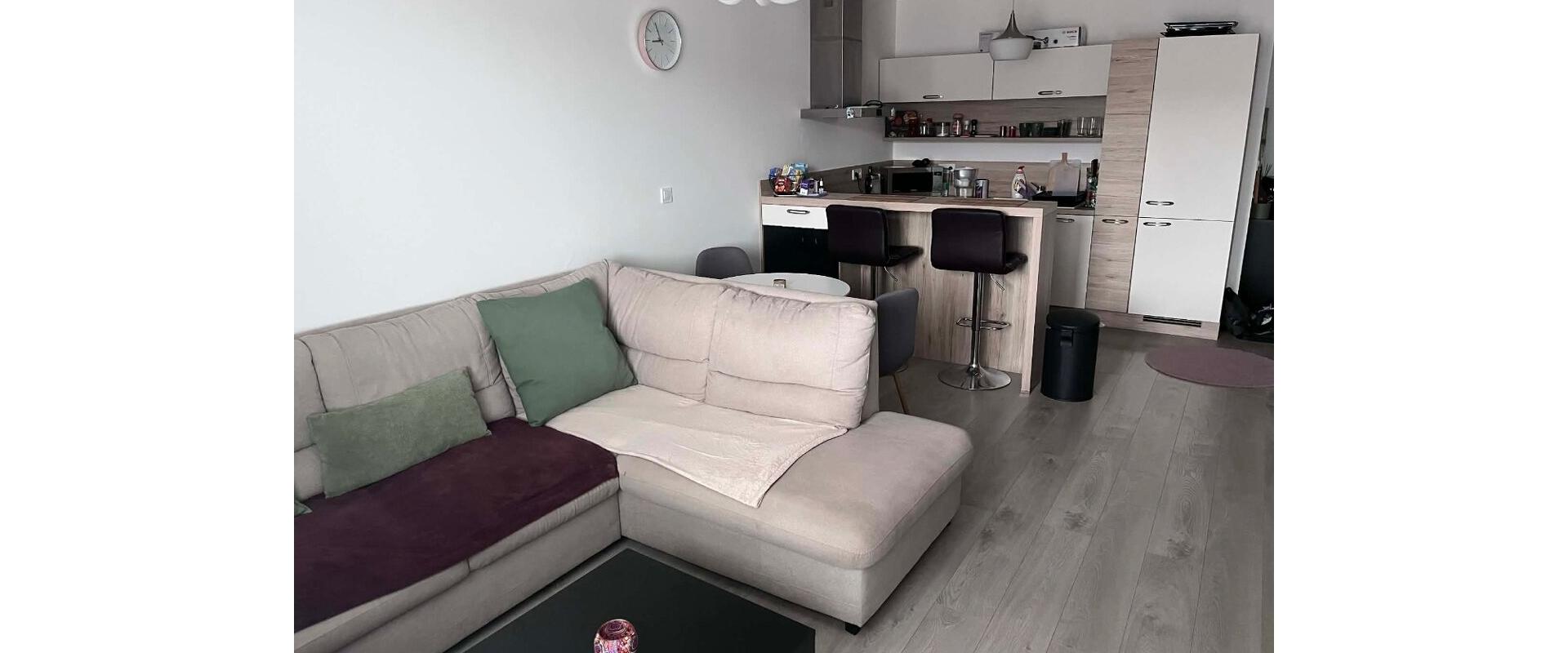 Prenájom 2-izbového bytu s parkovacím miestom KVP