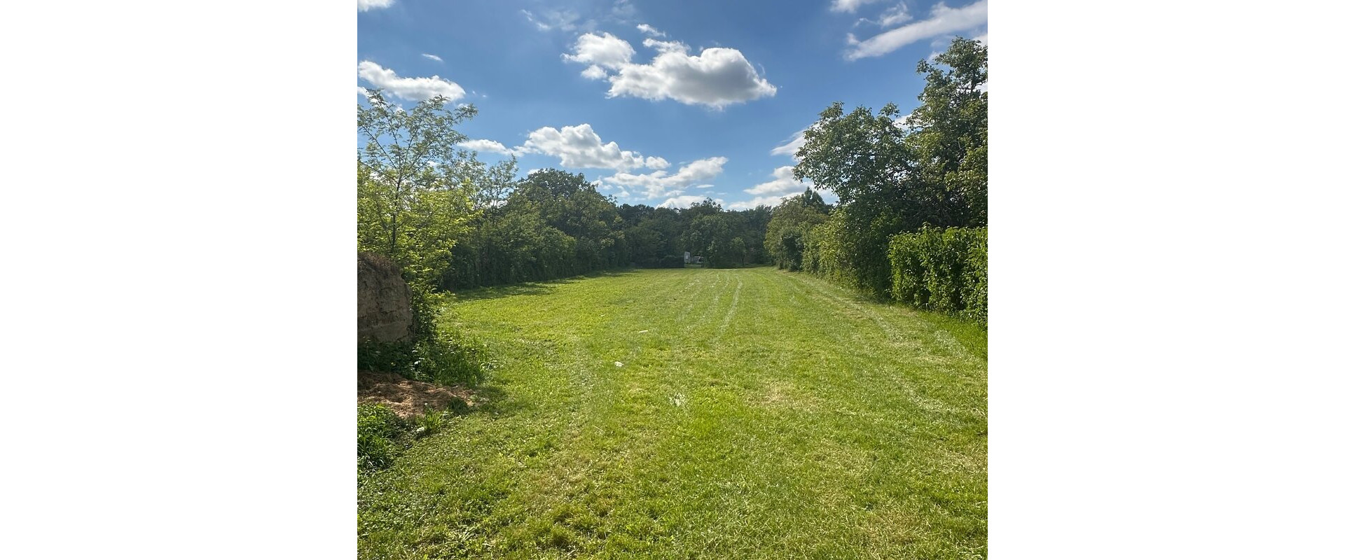 PREDAJ | Rovinatý pozemok s výmerou 2658 m² v obci Veľká Ida