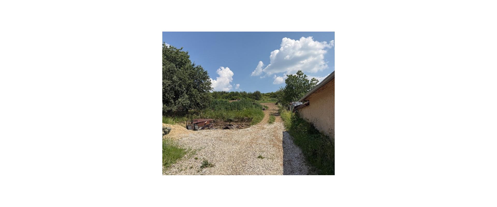 Rodinný dom s veľkým pozemkom a potenciálom – Arnutovce