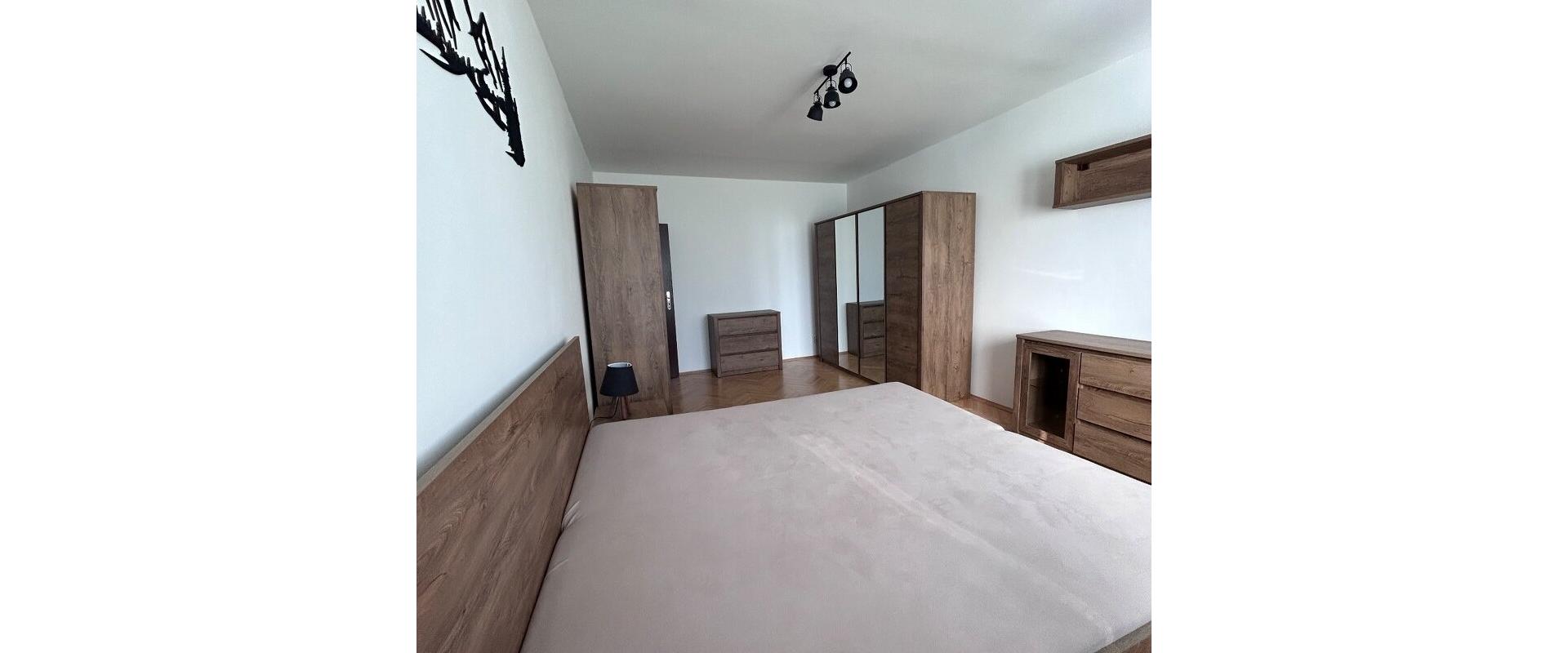 Na prenájom veľmi vkusne a  moderne zariadený 3-izbový byt.