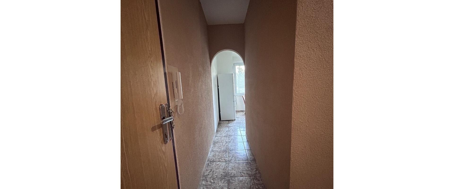 Na prenájom veľmi vkusne a  moderne zariadený 3-izbový byt.