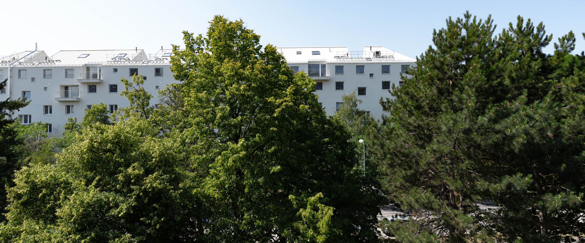 Menší kompletne zrekonštruovaný 3i byt + balkón + pivnica | Výhľad na zeleň zo všetkých izieb