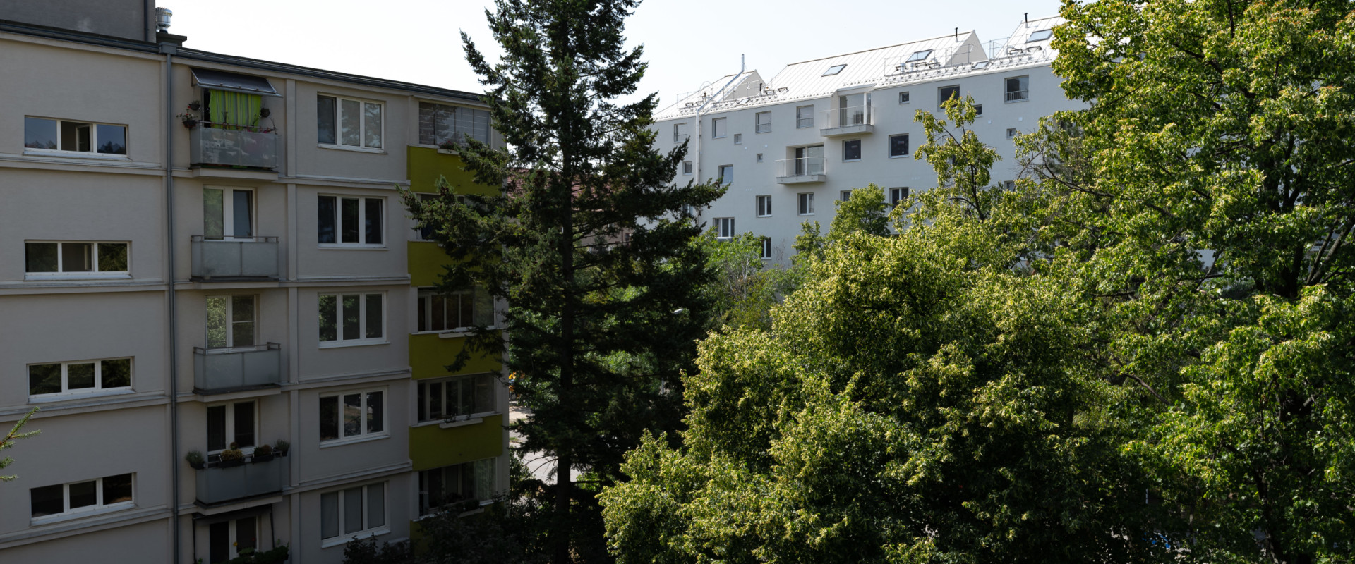 Menší kompletne zrekonštruovaný 3i byt + balkón + pivnica | Výhľad na zeleň zo všetkých izieb