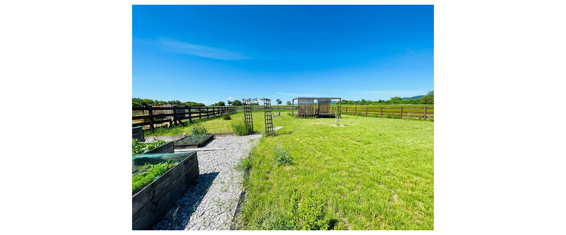 VÝNIMOČNÝ POZEMOK V OBCI ŠTEFANOVÁ | 2 394 m²