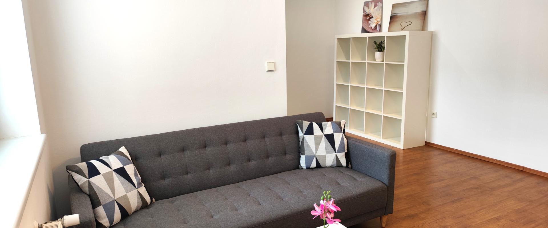 Priestranný 1-izbový apartmán | Tichá lokalita pri centre