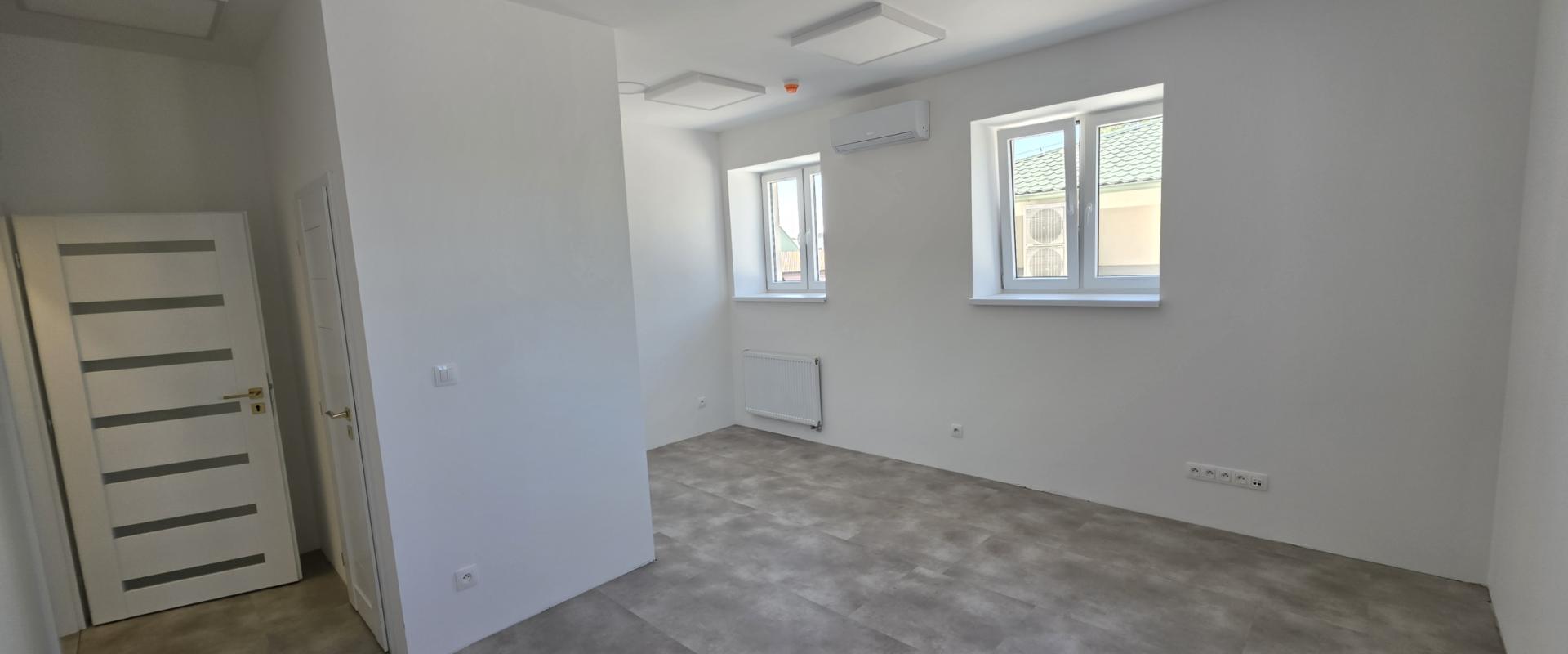 Luxusný kancelársky priestor 23,3m² v centre Hlohovca