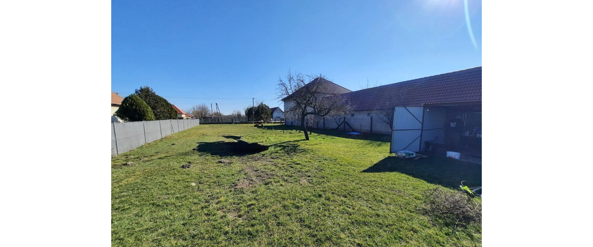 Exkluzívny stavebný pozemok (801 m²)