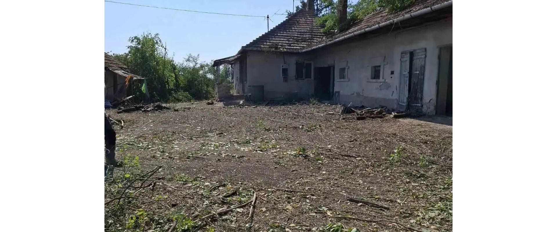 Pozemok s domom na samote s potenciálom farmy pri Komárne