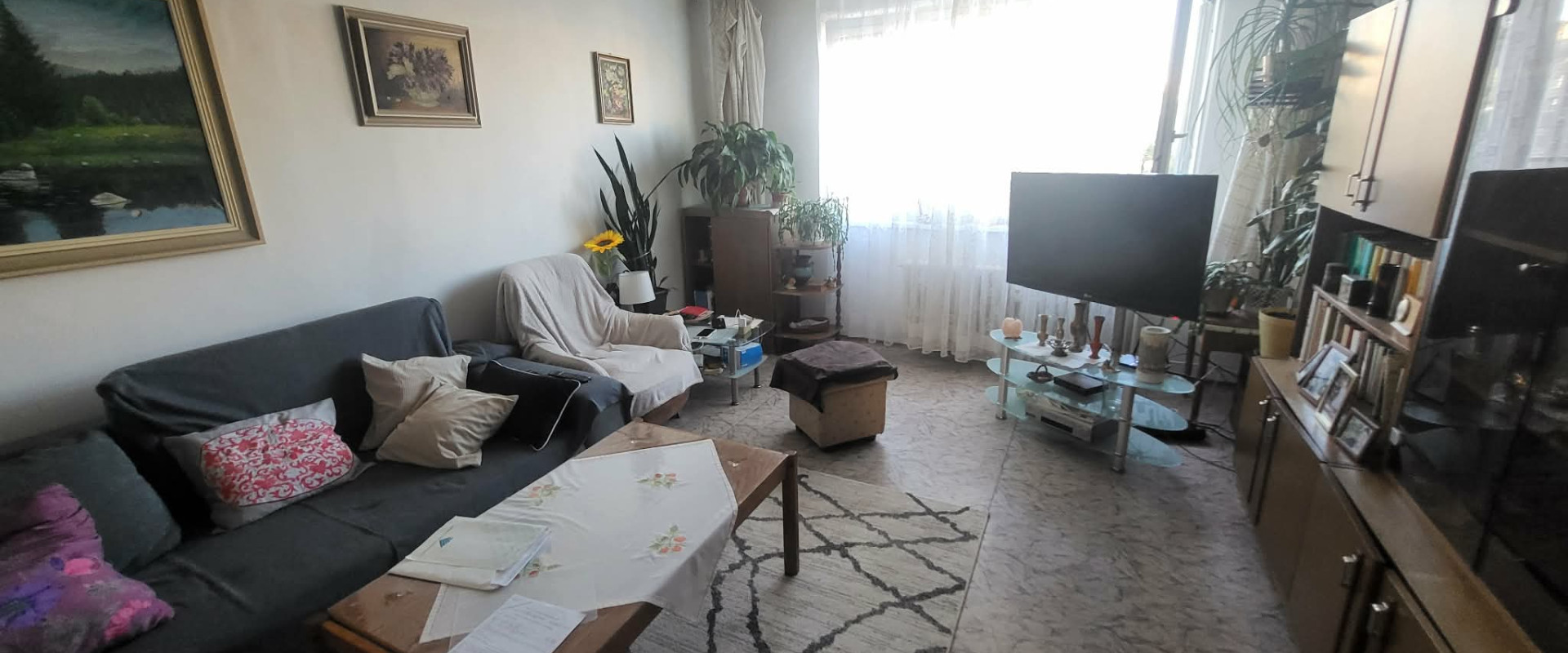 PREDAJ veľký 4-izbový byt s krásnym výhľadom a balkónom / 82m2 – Berlínska ulica,Ťahanovce