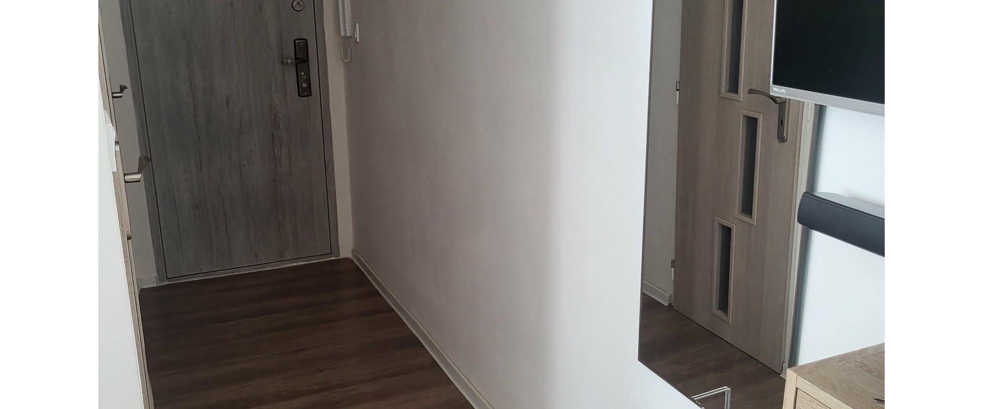 ✨ Štýlové podkrovné bývanie s atmosférou ateliéru | 2-izbový byt na prenájom – Košice, Sever
