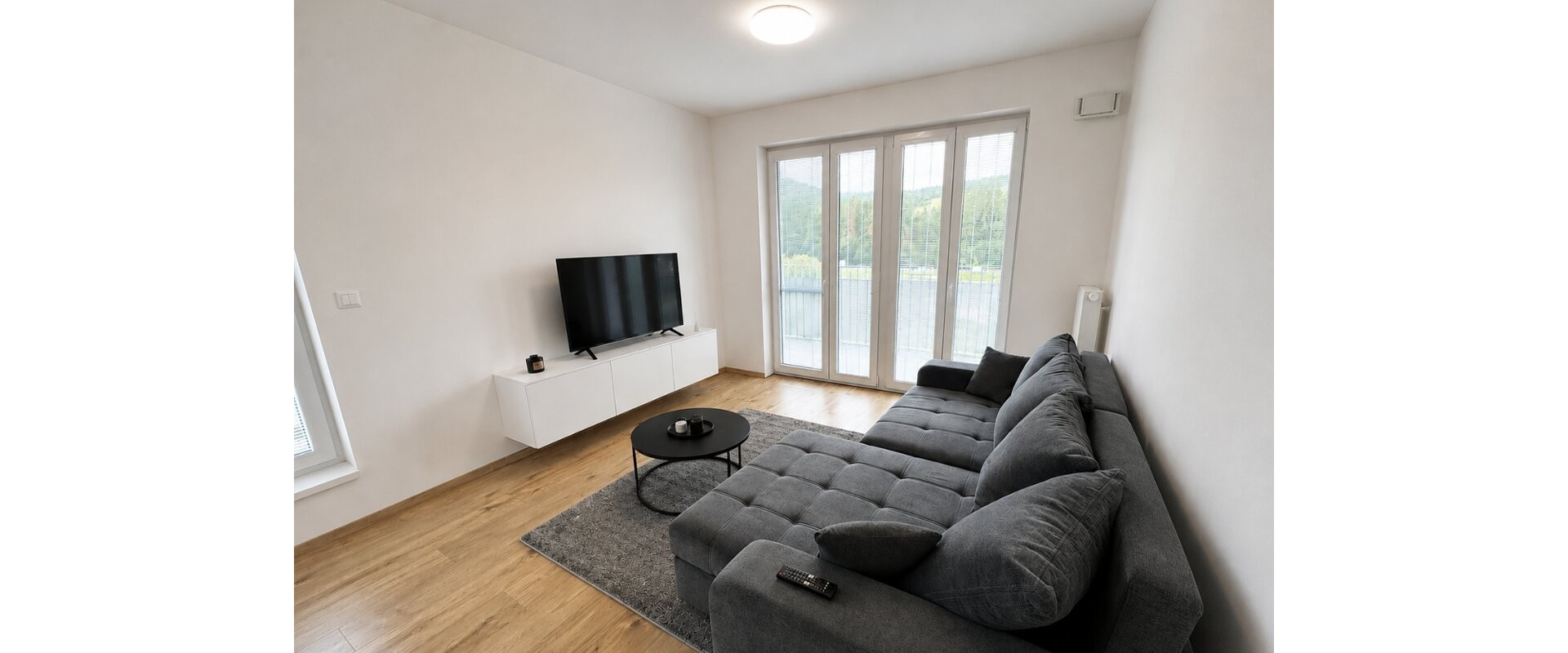 Moderný 1-izbový byt -34,9 m², v novostavbe Kamence v KNM.