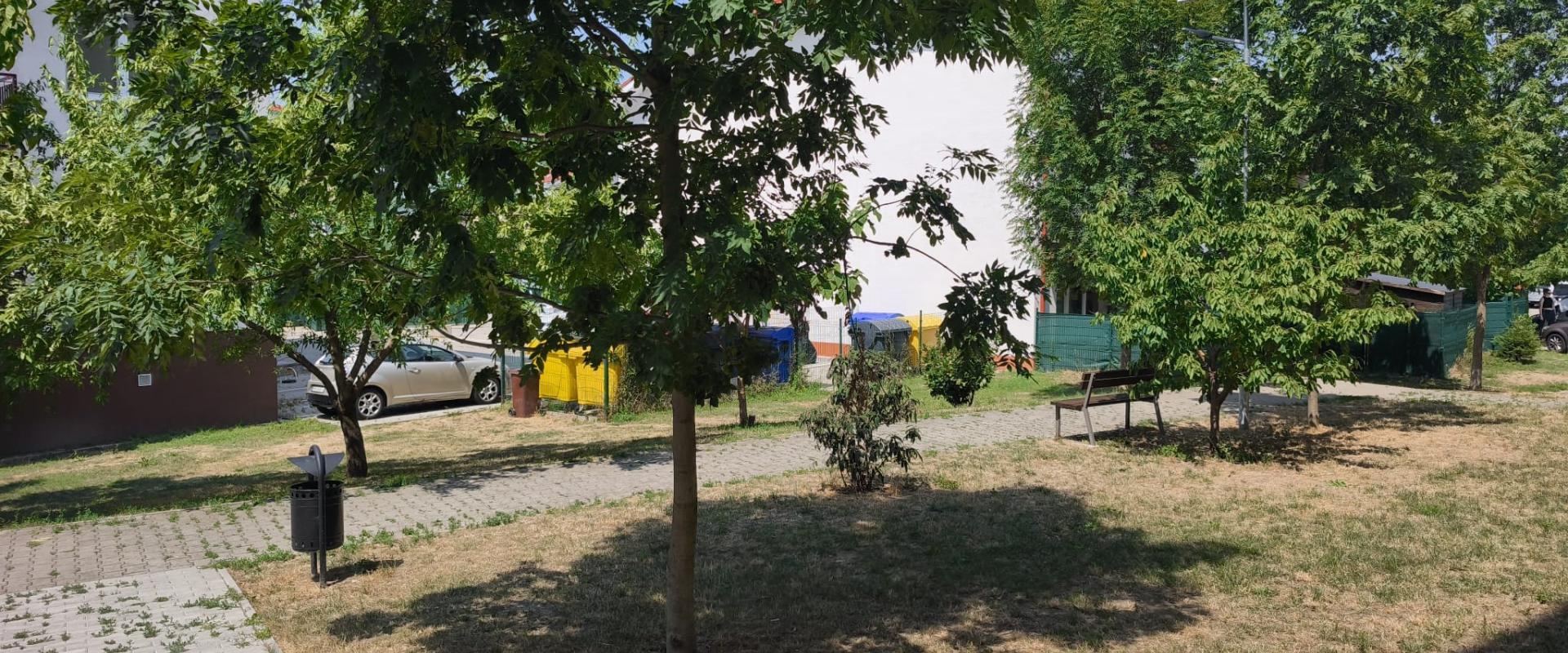Nadštandardný 4-izbový byt s 2 garáž.státiami a šatníkom