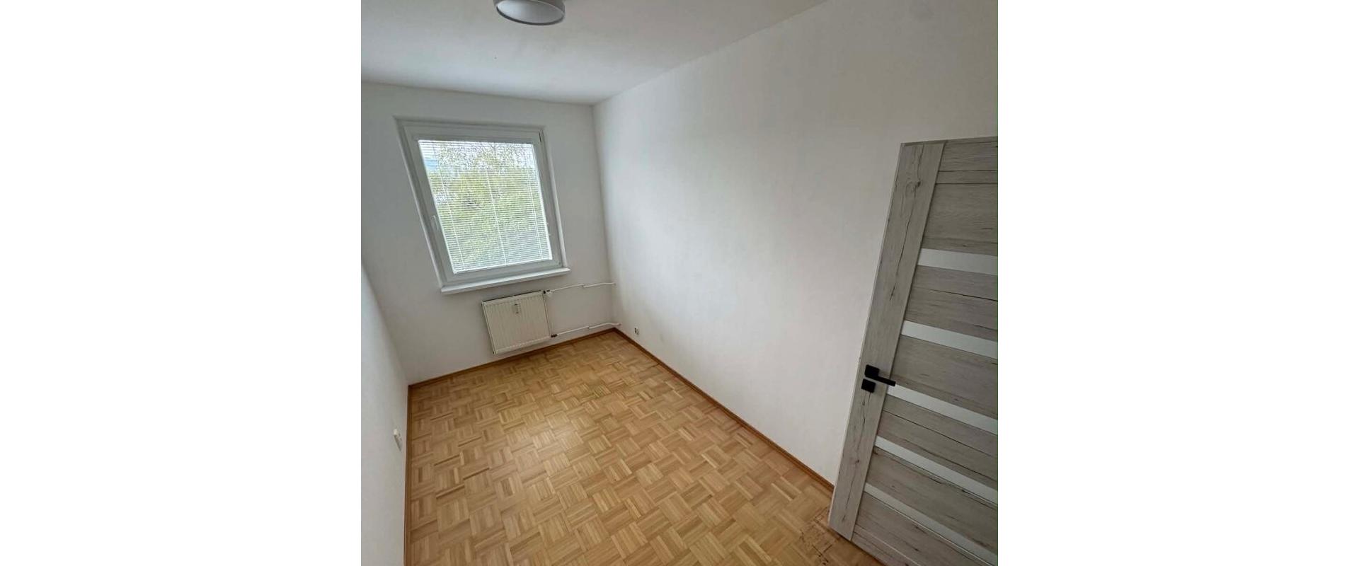 Prenájom: 5-izbový byt - 96 m² v obľúbenej lokalite Solinky.