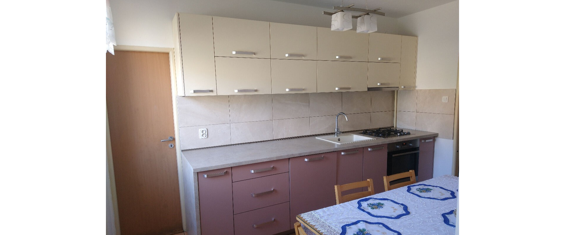 Prenájom priestranného 3-izbového bytu - 80m2 v centre Žiliny