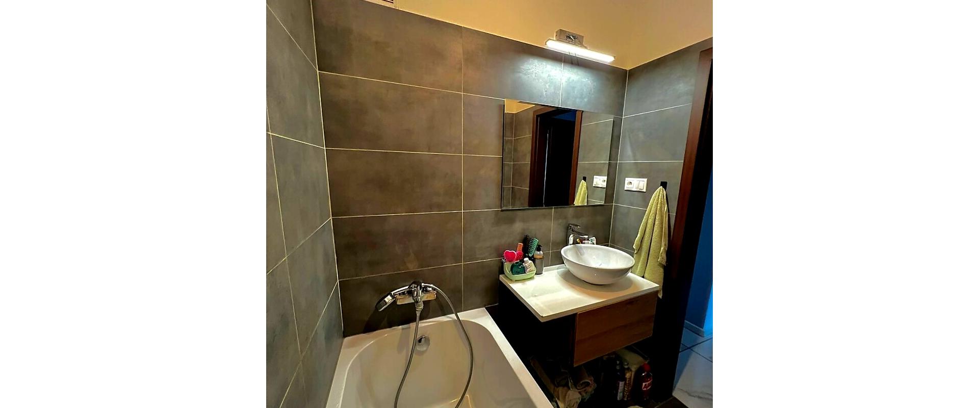 Priestranný 3-izbový byt s balkónom po kompl.rekonštrukcii