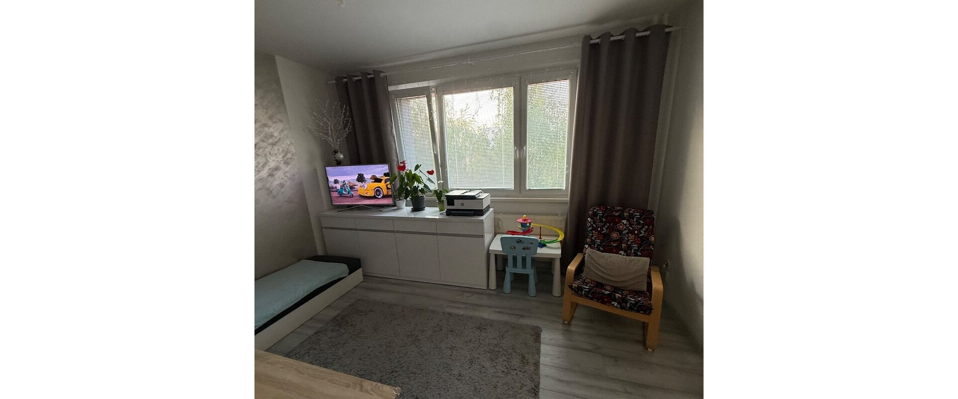 Na prenájom 3-izbový byt -64m2, s lodžiou-Solinky ZA od 1.9.