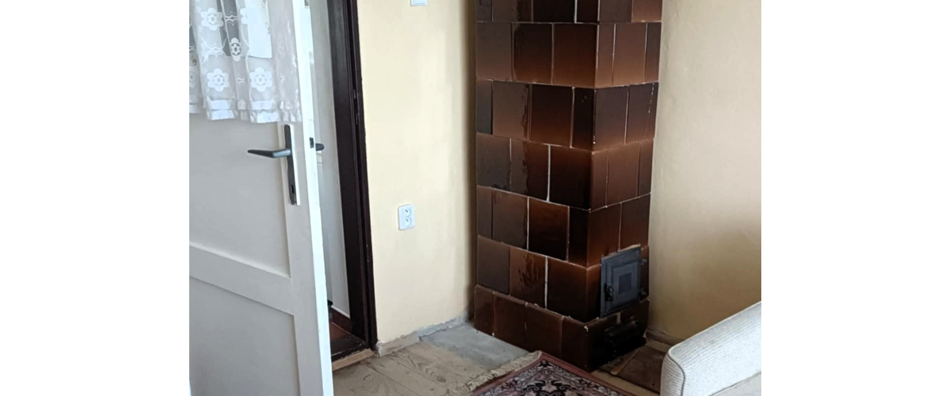 Dom s pozemkom 4 900 m² vo Vaľkovciach – ideálne miesto na oddych aj bývanie