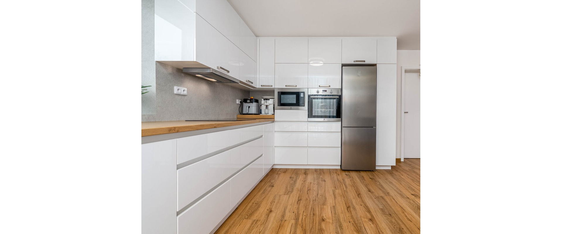 Na predaj: priestranný 2-izbový byt- 60 m² v Dolnom Hričove.