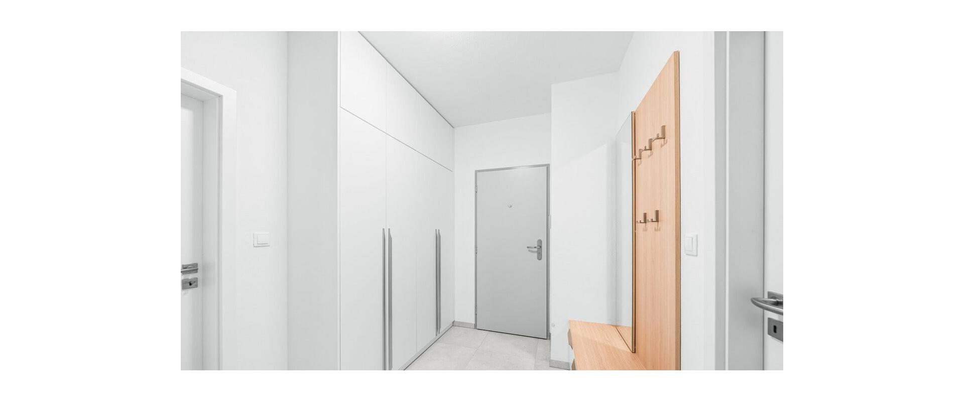 Na predaj: priestranný 2-izbový byt- 60 m² v Dolnom Hričove.