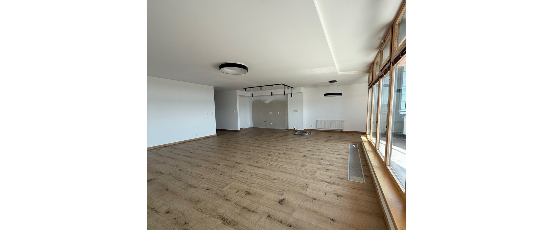 Na predaj výnimočný 4-izbový byt po rekonštrukcii 159,28 m².
