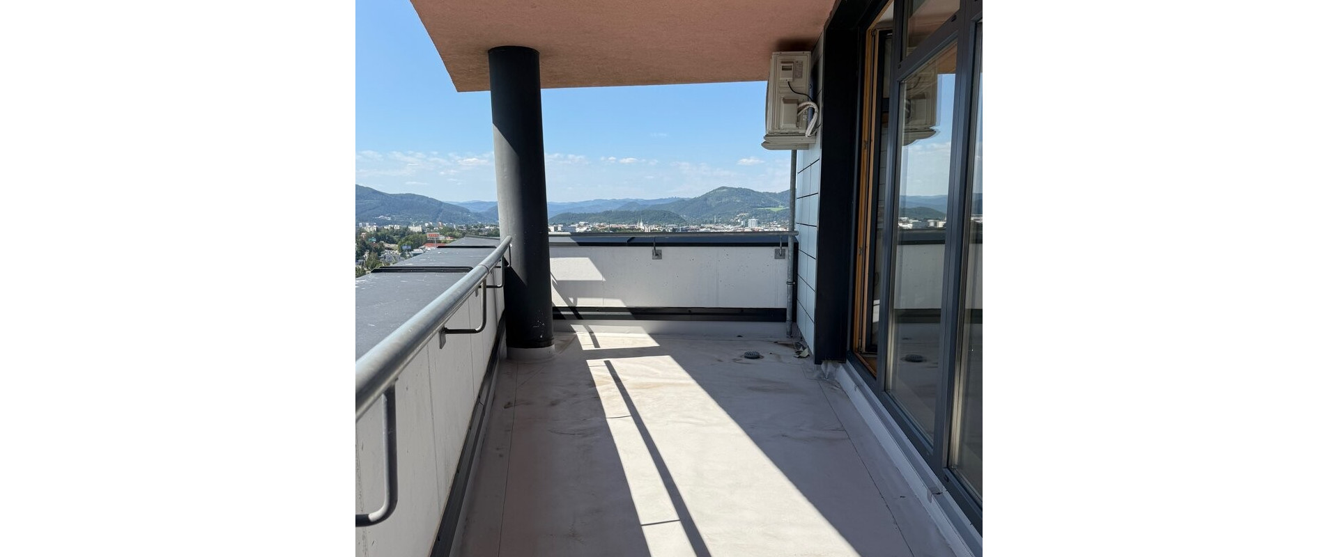 Na predaj výnimočný 4-izbový byt po rekonštrukcii 159,28 m².