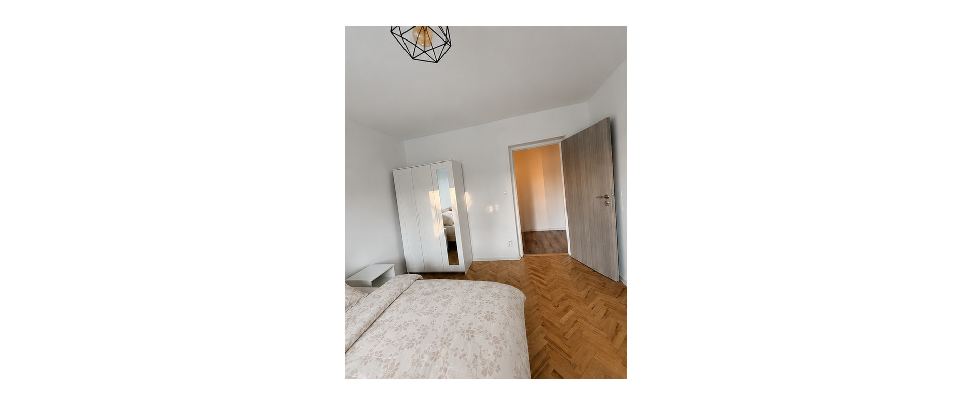 Kompletne prerobený 2-izbový byt s lodžiou - v centre mesta