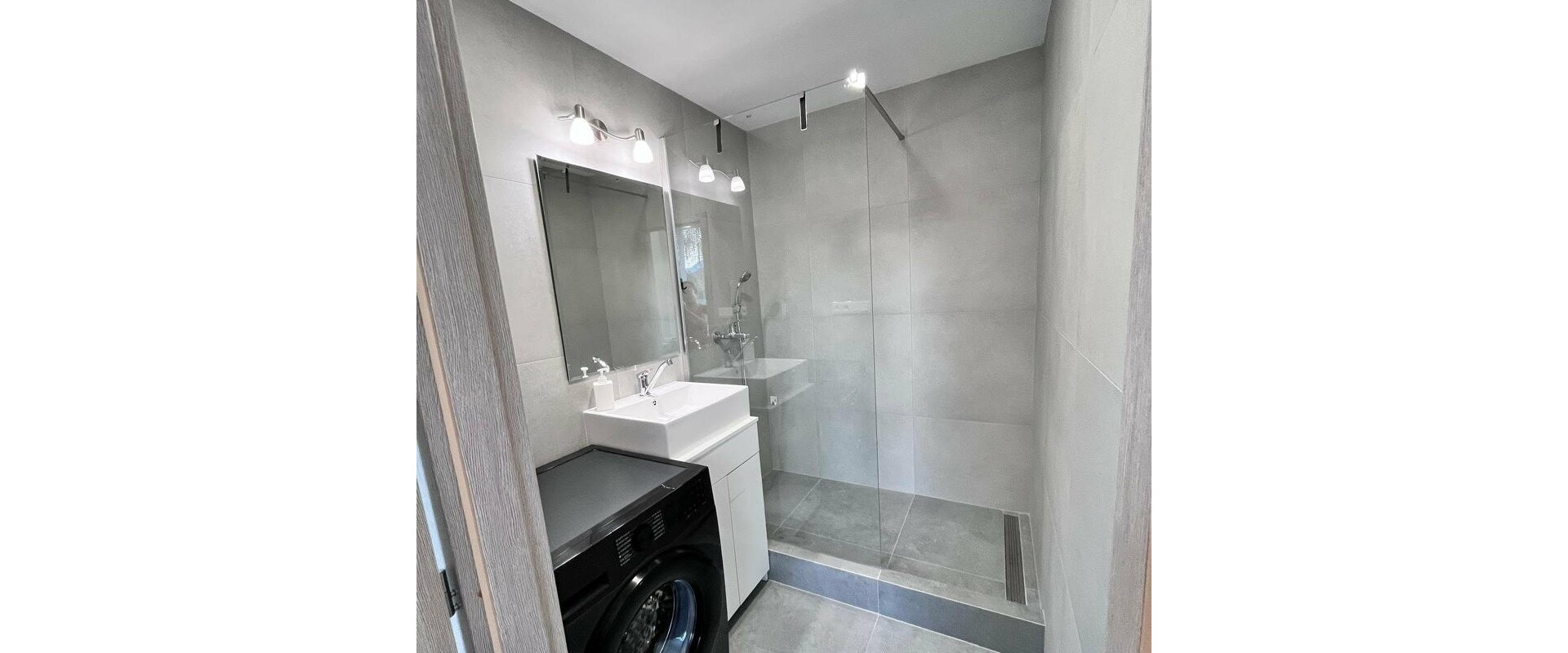 Kompletne prerobený 2-izbový byt s lodžiou - v centre mesta