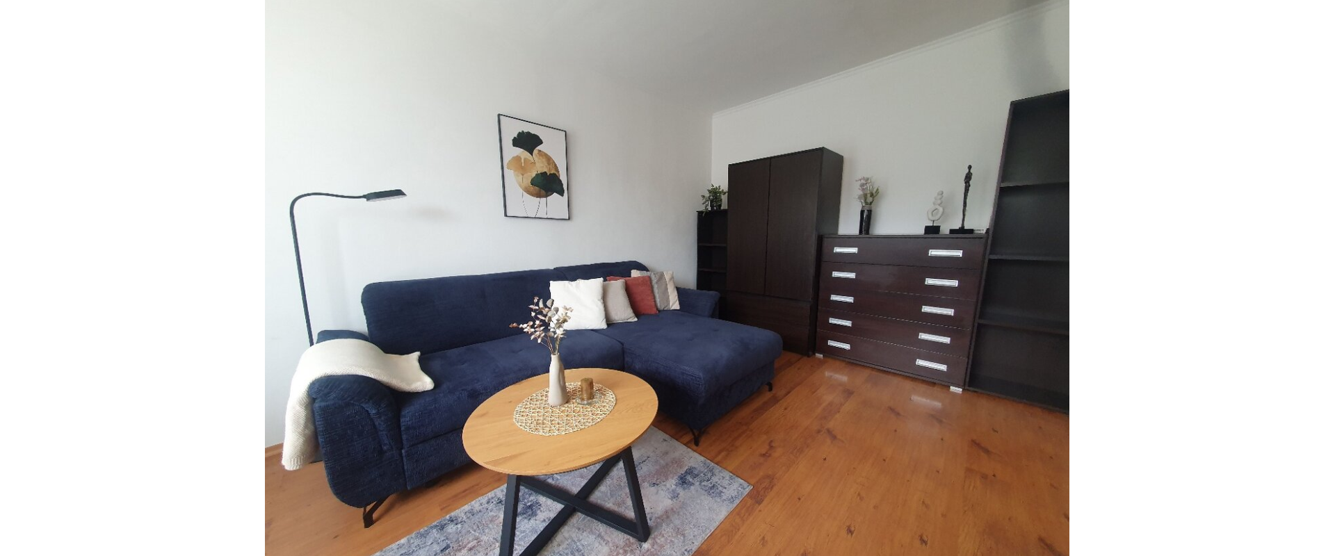 PRENÁJOM – 1-IZBOVÝ BYT S VEĽKÝM BALKÓNOM, KOŠICE – TERASA