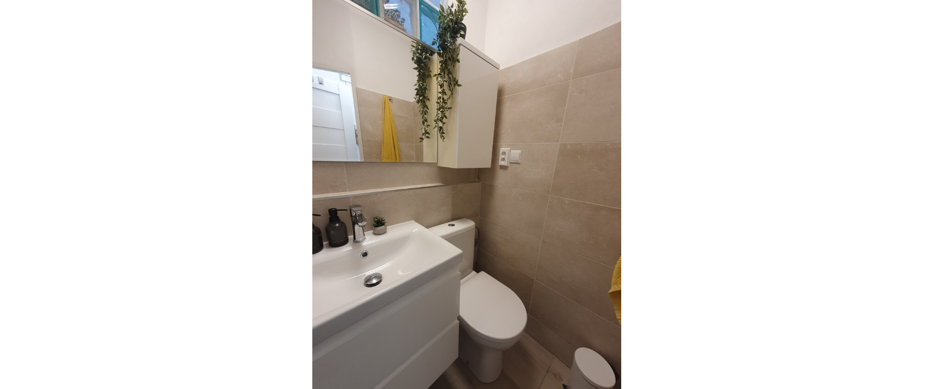 PRENÁJOM – 1-IZBOVÝ BYT S VEĽKÝM BALKÓNOM, KOŠICE – TERASA