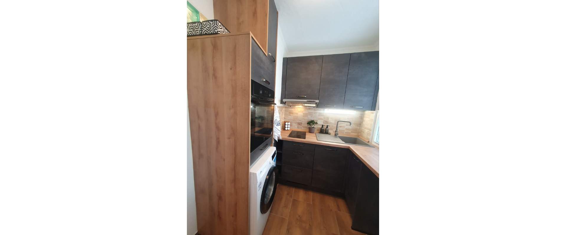 PRENÁJOM – 1-IZBOVÝ BYT S VEĽKÝM BALKÓNOM, KOŠICE – TERASA