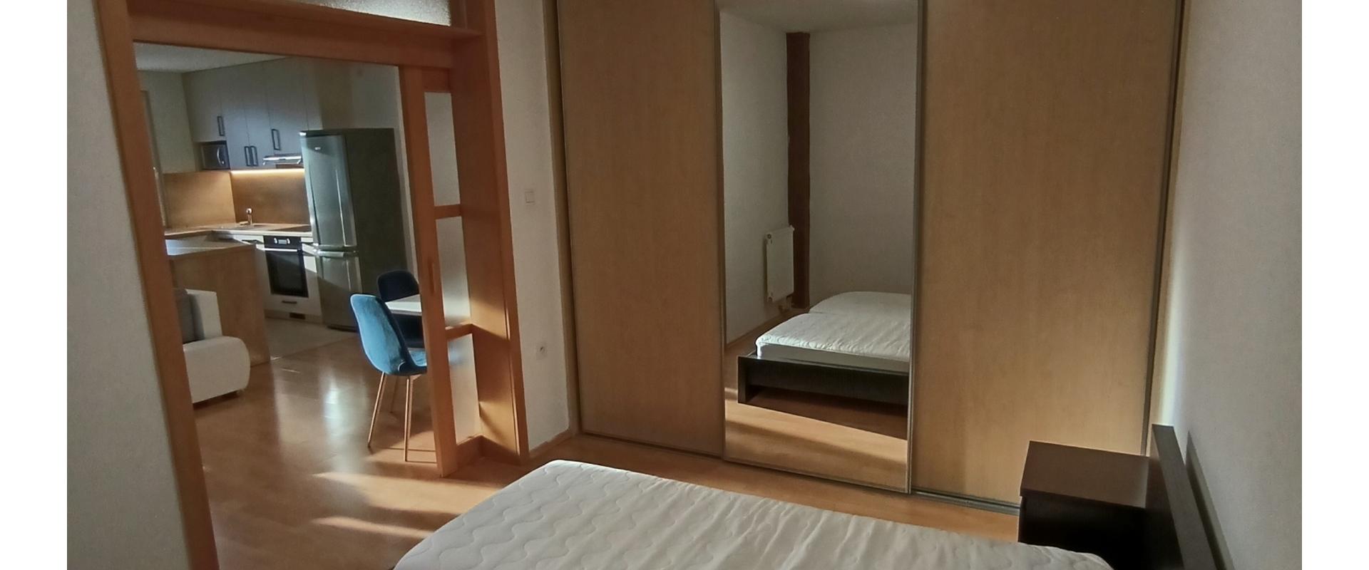 Priestranný a zariadený 3-izbový byt na predaj – Jahodníky