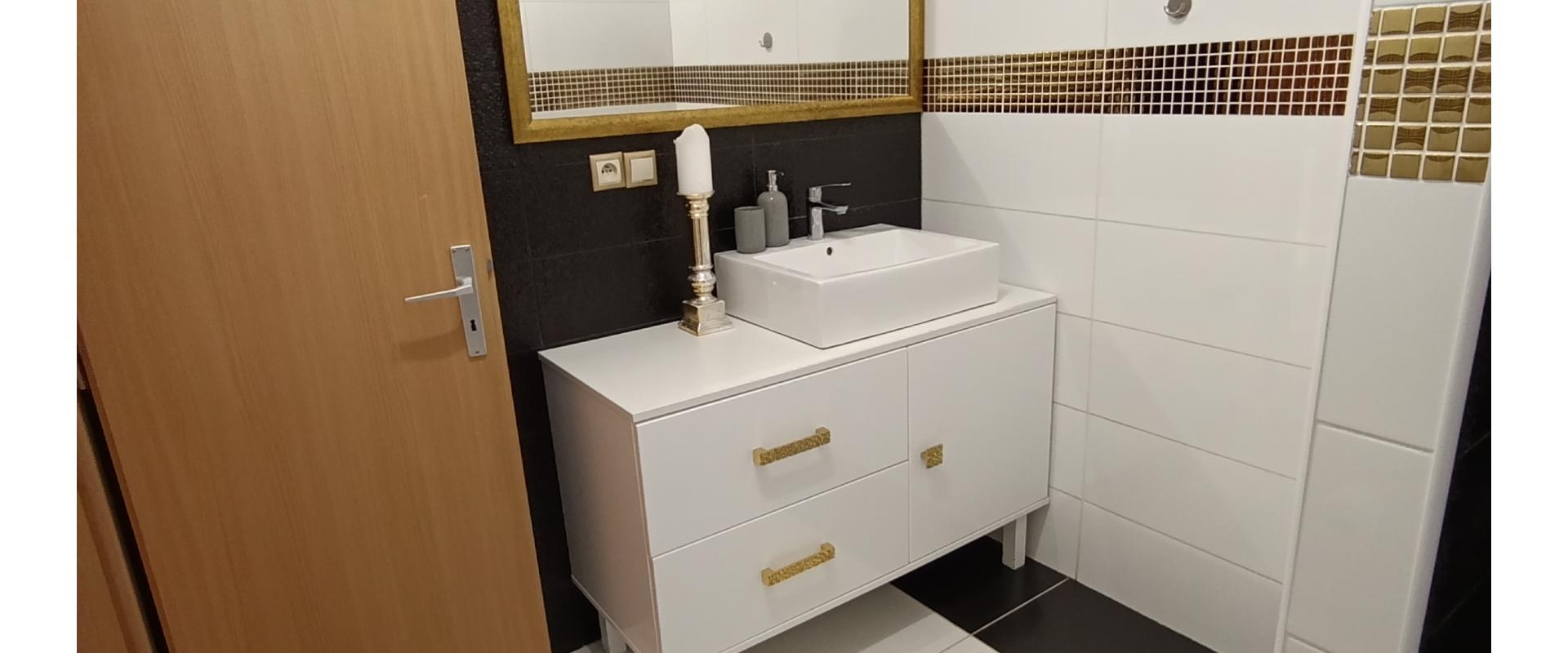 Priestranný a zariadený 3-izbový byt na predaj – Jahodníky