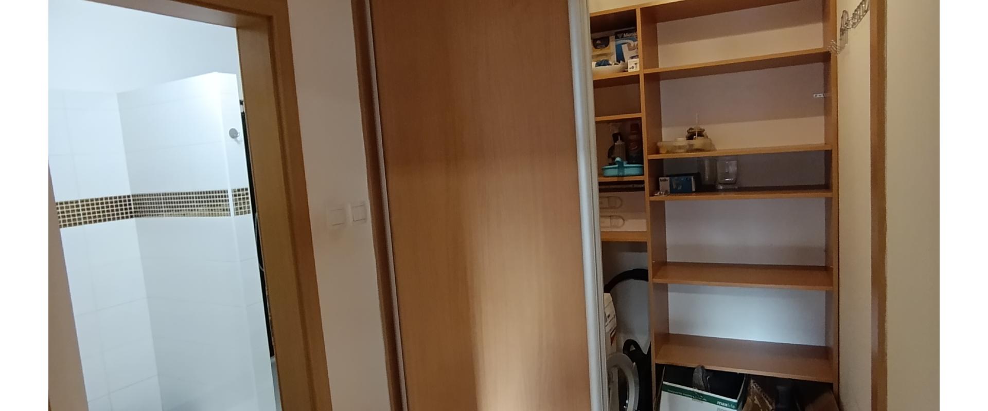 Priestranný a zariadený 3-izbový byt na predaj – Jahodníky