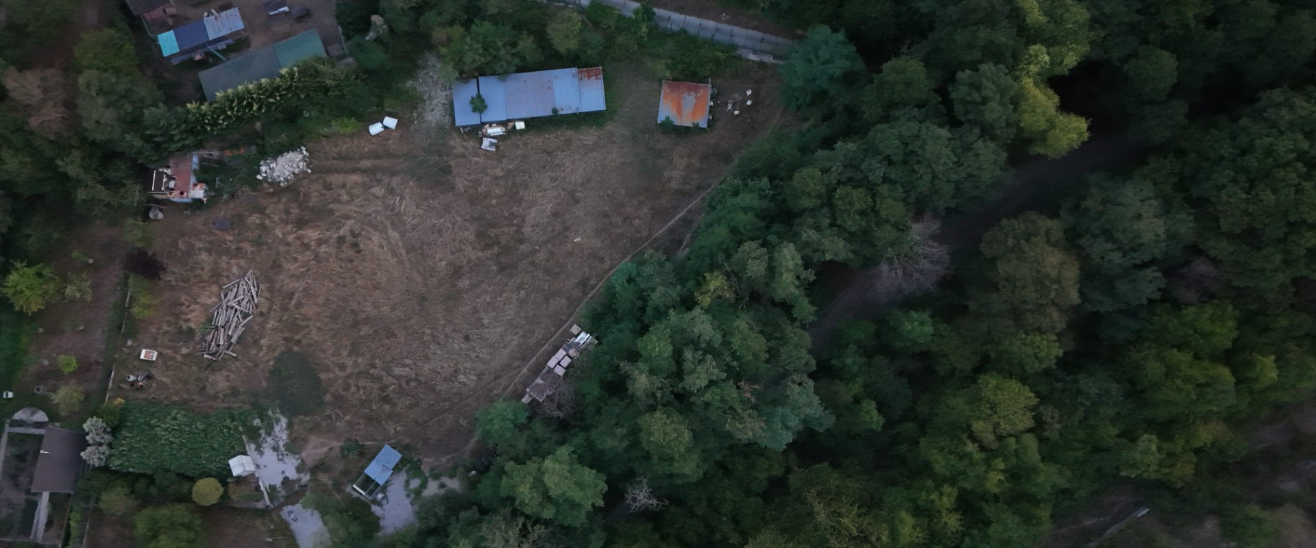 Exkluzívny stavebný pozemok s výmerou 2645m2 v Limbachu