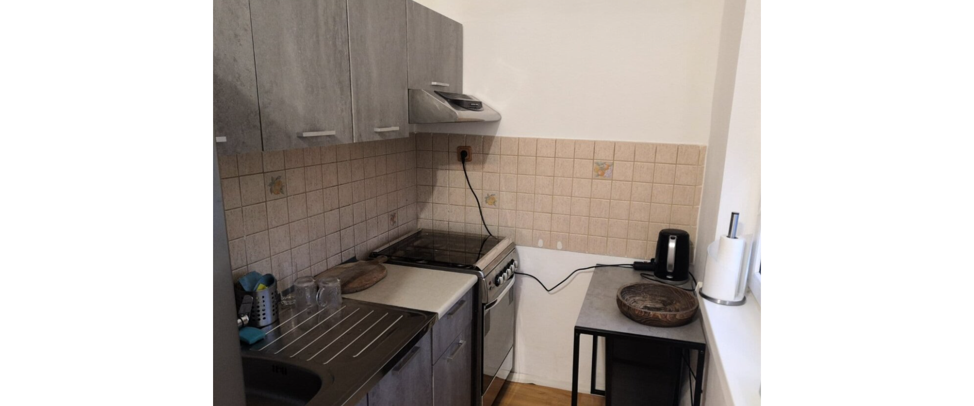 PRENÁJOM – 2-IZBOVÝ BYT, BENADOVA UL.,KOŠICE – DARG. HRDINOV