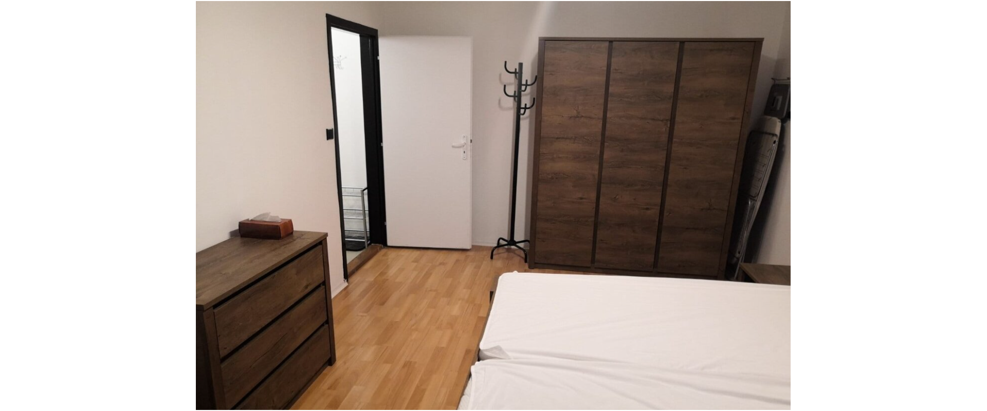 PRENÁJOM – 2-IZBOVÝ BYT, BENADOVA UL.,KOŠICE – DARG. HRDINOV
