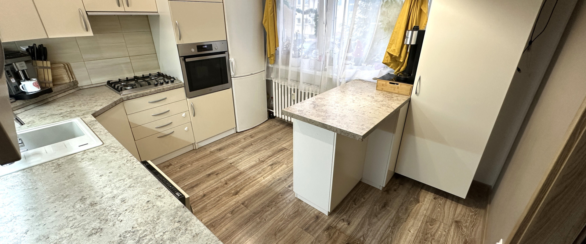 PREDAJ | ŠTÝLOVÝ 3-IZBOVÝ BYT PO KOMPLETNEJ REKONŠTRUKCIÍ