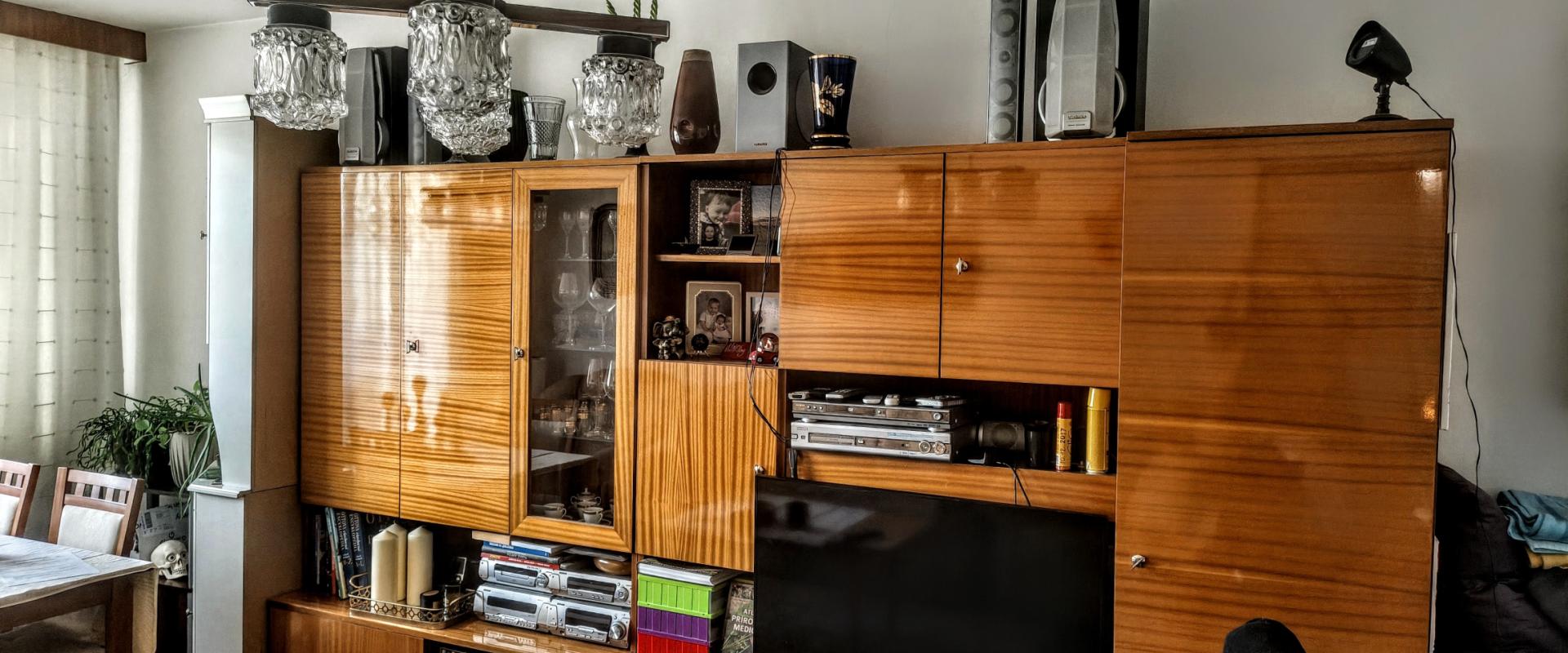 Na predaj: PRIESTRANNÝ A SVETLÝ 3-IZBOVÝ BYT S DVOMA BALKÓNMI