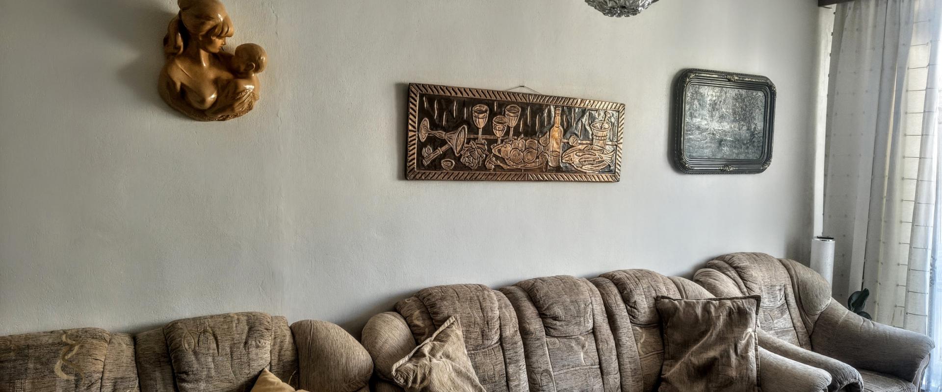 Na predaj: PRIESTRANNÝ A SVETLÝ 3-IZBOVÝ BYT S DVOMA BALKÓNMI