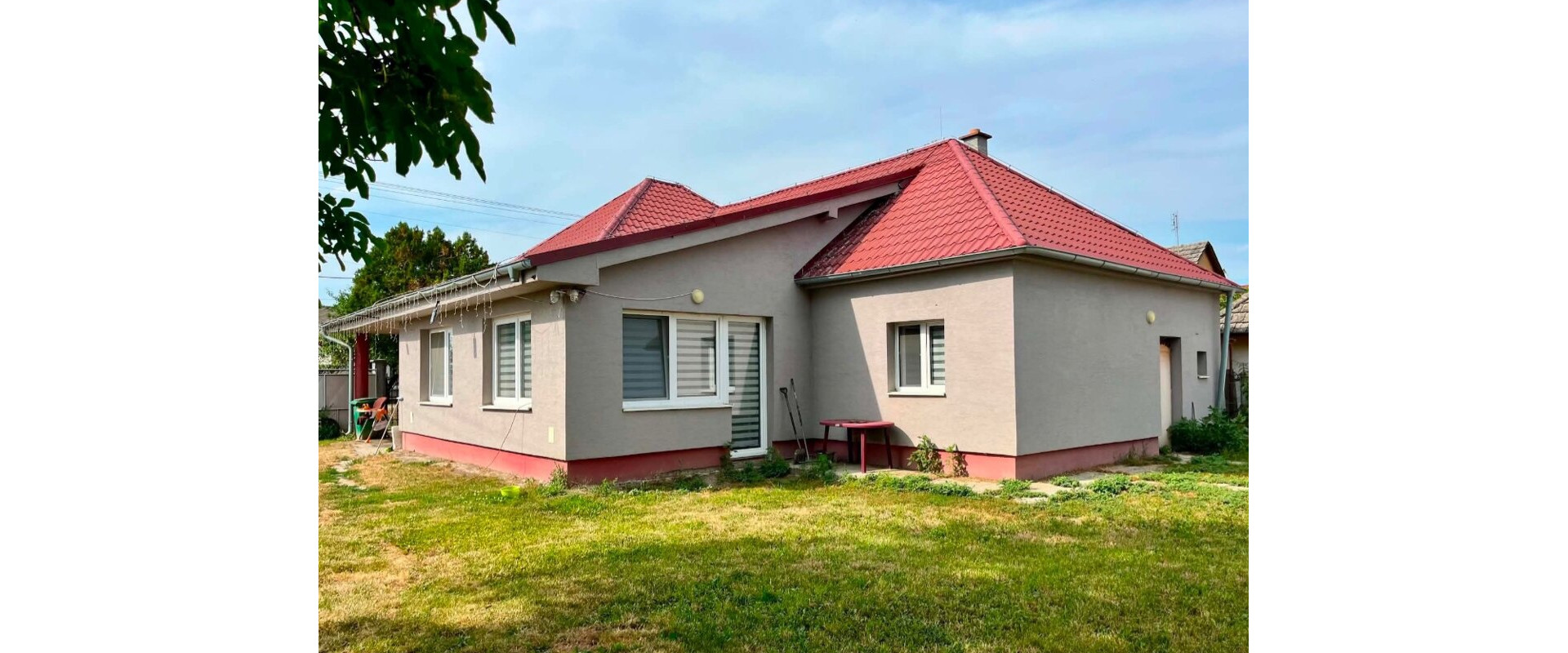 Útulný domov s veľkým pozemkom 38 min od Bratislavy po R7