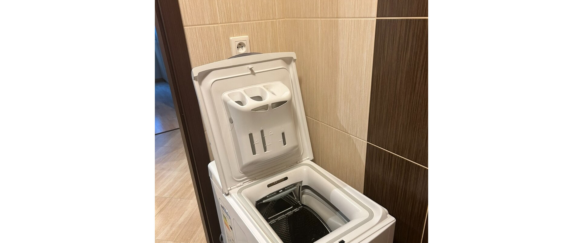 PRENÁJOM 3-IZBOVÉHO BYTU S BALKÓNOM – ŽILINA, VLČINCE.
