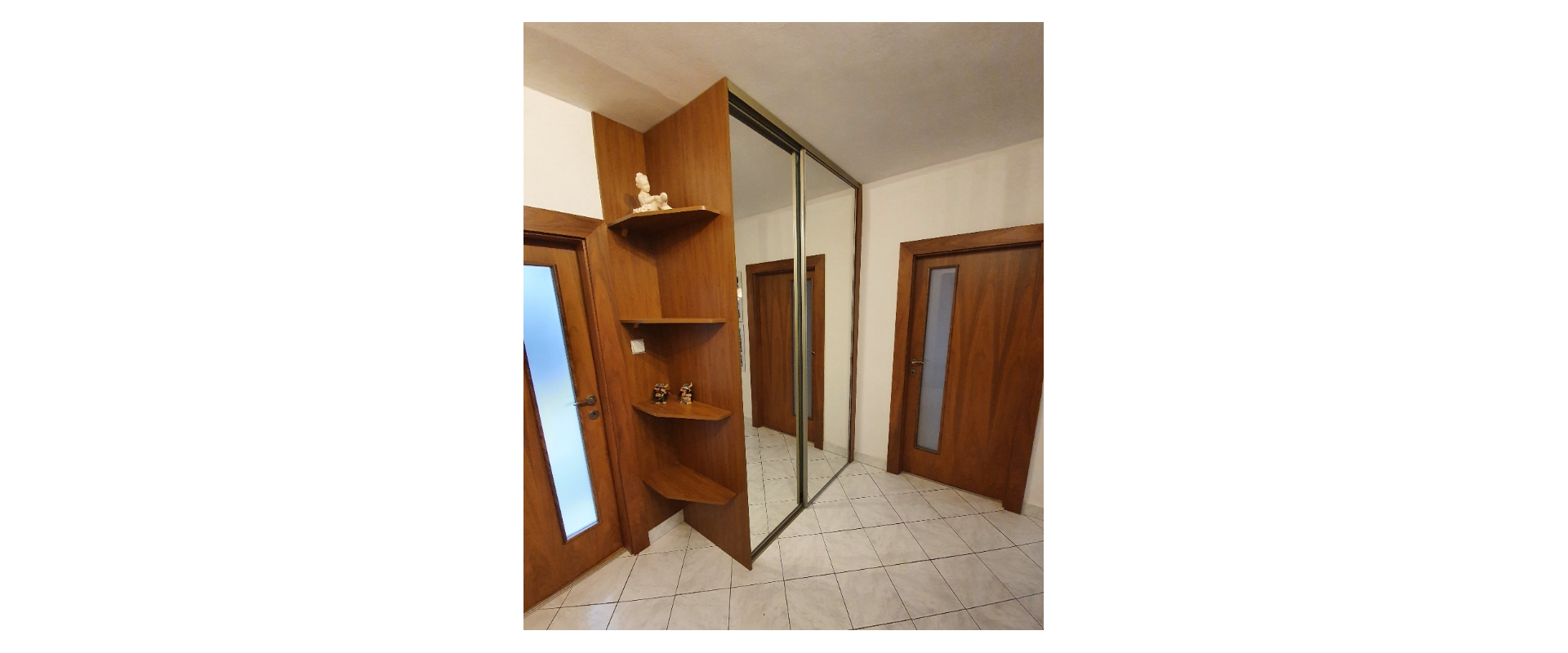PRENÁJOM – PRIESTRANNÝ 4-IZBOVÝ ZARIADENÝ BYT | KOŠICE–ŠACA