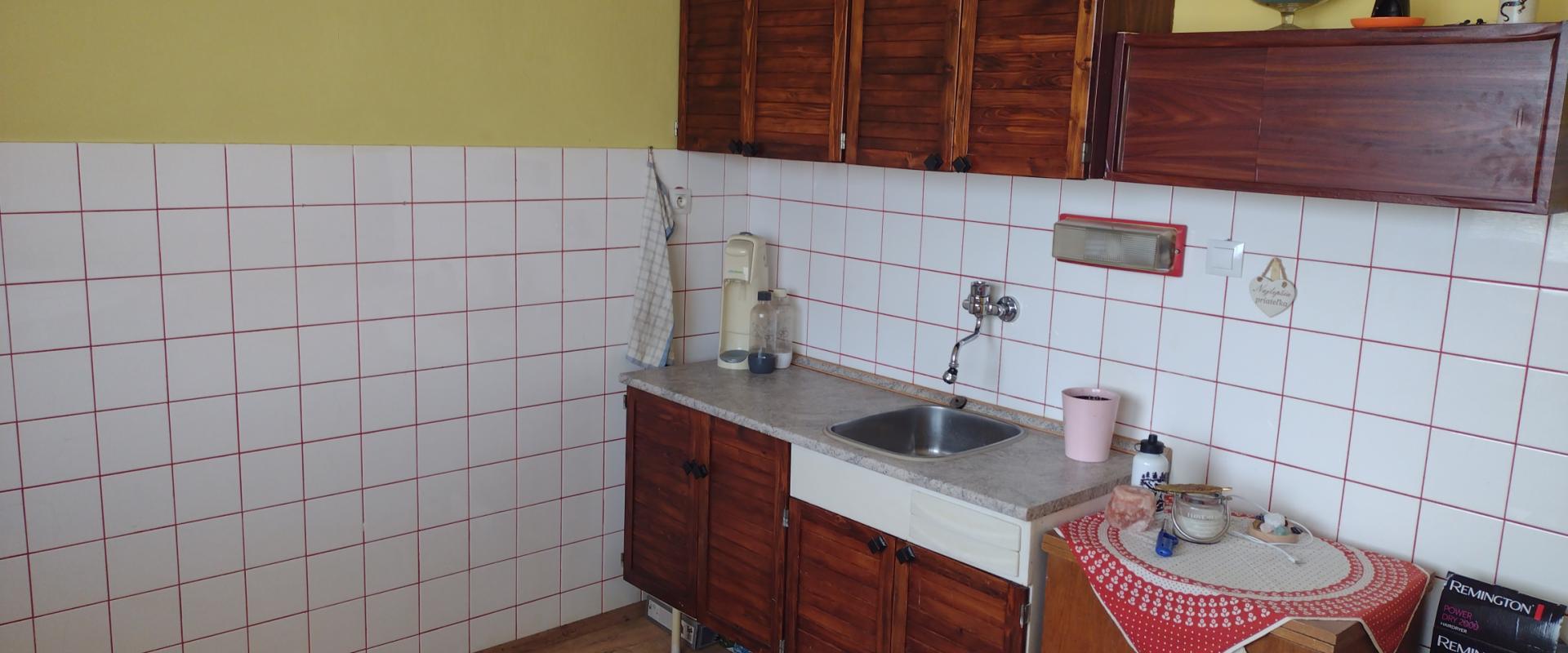 RODINNÝ DOM S POZEMKOM 712 M2 DUCOVÉ