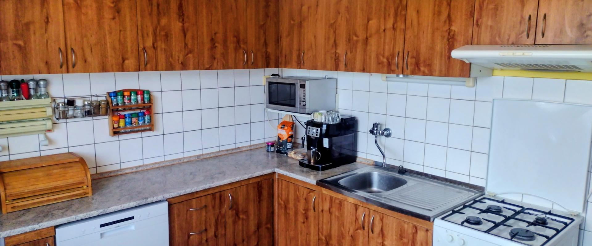 RODINNÝ DOM S POZEMKOM 712 M2 DUCOVÉ