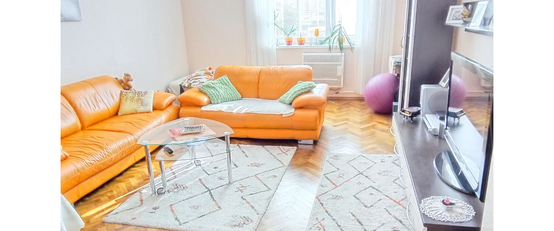 Na predaj priestranný 2-izbový byt - 62 m2,  v Žiline.